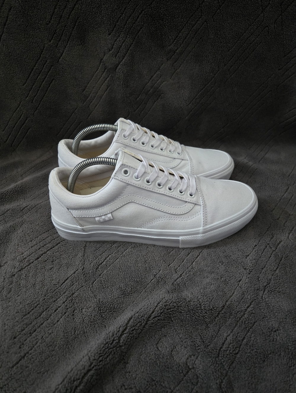 Vans Old Skoool Casual Skater Shoes Mens Sz 8.5 Skateboard Sneakers White.